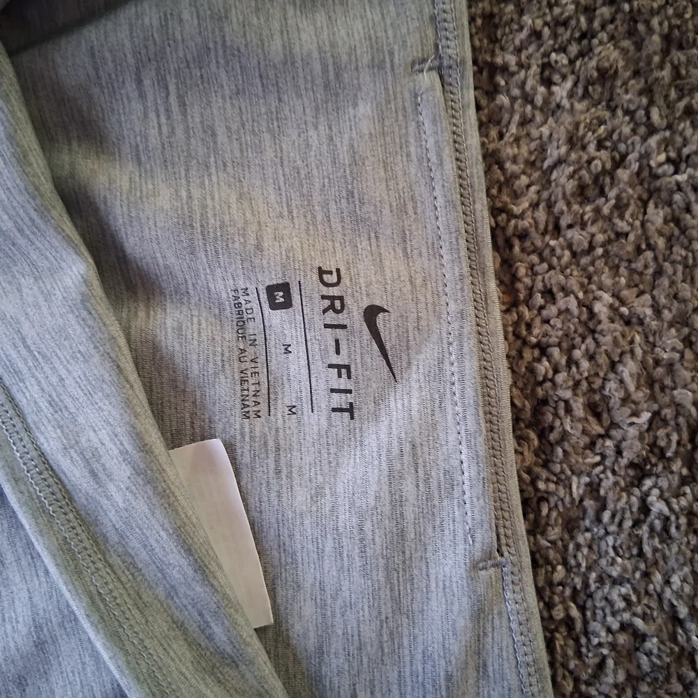 Nike Light Gray Women's Leggings